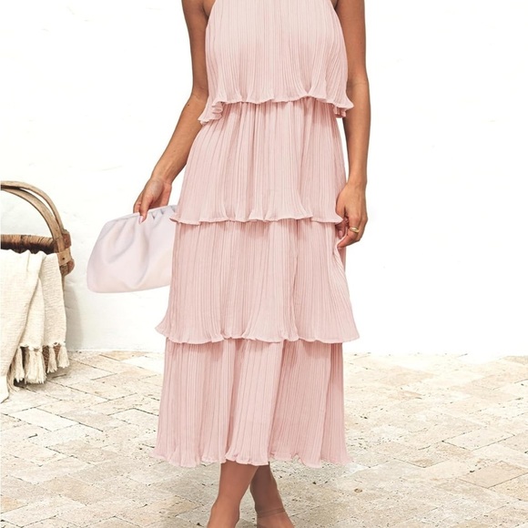 Dresses & Skirts - Zesica brand Elegant Pink Tiered Dress NWT size L